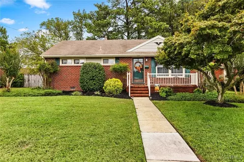 506 Compton Rd, Colonial Heights, VA 23834