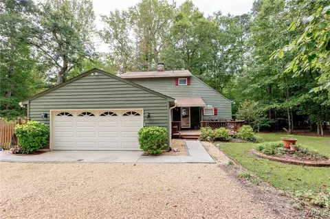 15721 Rowlett Rd, Chesterfield, VA 23838
