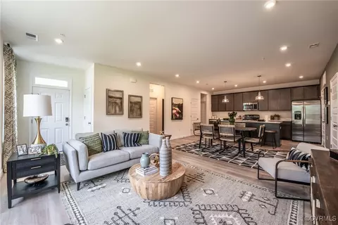5305 Twisting Vine Ln #102, Glen Allen, VA 23059