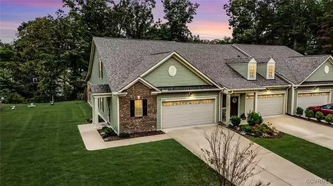 1633 Westhall Gardens Dr #26-3, North Chesterfield, VA 23235