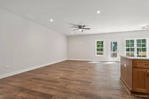 Living - 5909 Mill Race Pl, Gloucester, VA 23061 photo 1 of 6