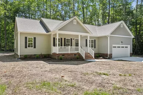 5909 Mill Race Pl, Gloucester, VA 23061