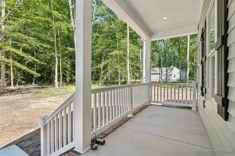 Exterior - 5909 Mill Race Pl, Gloucester, VA 23061 photo 5 of 7