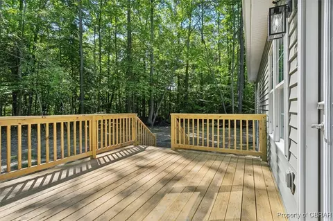Exterior - 5909 Mill Race Pl, Gloucester, VA 23061 photo 2 of 7