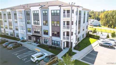 4100 Maze Runner Dr #206, Midlothian, VA 23112