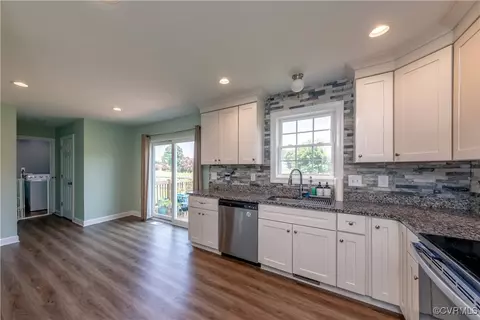 226 Pointers Dr, West Point, VA 23181 photo 10