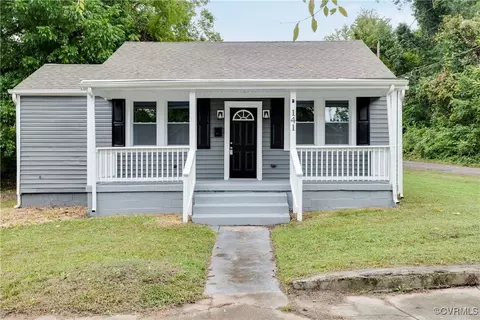 141 Clayton St, Petersburg, VA 23803