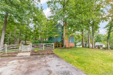 Exterior - 7011 Spring Trace Ter, Midlothian, VA 23112 photo 11 of 13