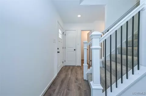 Entry Way - 315 Riverside Dr, Lanexa, VA 23089 photo 2 of 3