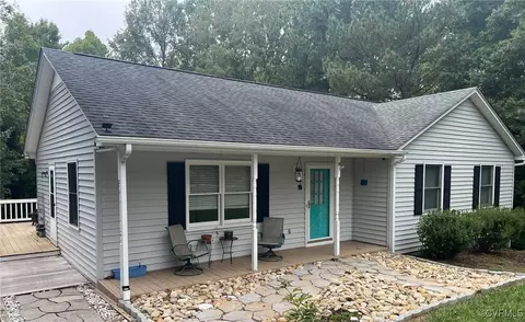 Exterior - 690 Pine Rd, Halifax, VA 24558 photo 1 of 1