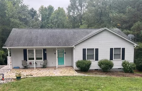 690 Pine Rd, Halifax, VA 24558