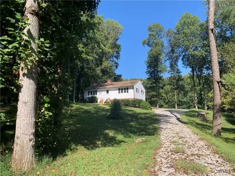 2028 Piping Tree Ferry Rd, Mechanicsville, VA 23111