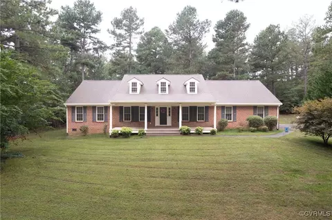 7790 Stonewall Pl, Amelia Court House, VA 23002