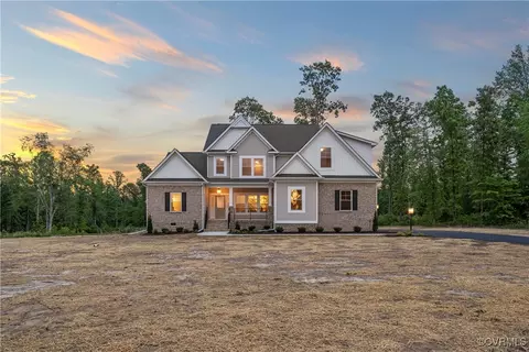8441 Roden Dr, Mechanicsville, VA 23111