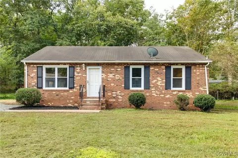 9232 Lost Forest Dr, North Chesterfield, VA 23237