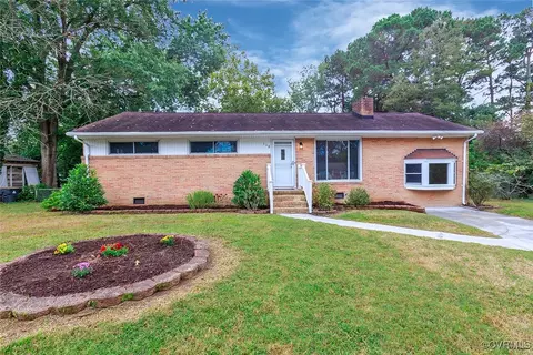 118 Winston Dr, Williamsburg, VA 23185