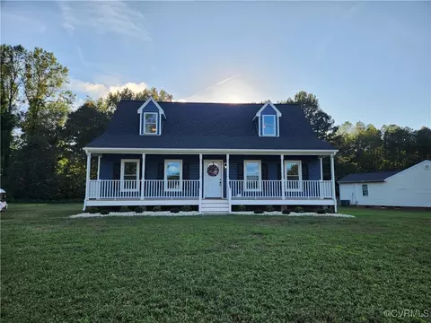17 Gwynne Dr, Aylett, VA 23009