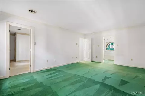 Bedroom - 2220 Heathland Dr, Midlothian, VA 23113 photo 2 of 8