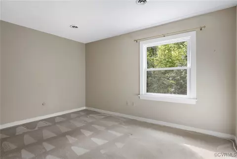 Bedroom - 2220 Heathland Dr, Midlothian, VA 23113 photo 6 of 8