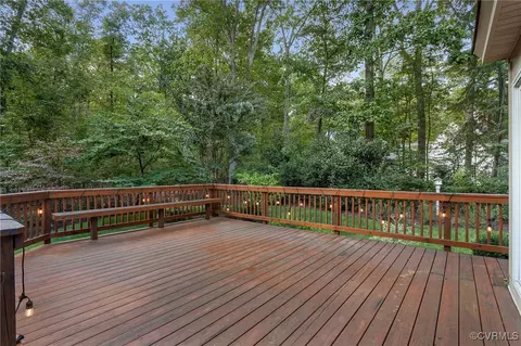 Exterior - 2220 Heathland Dr, Midlothian, VA 23113 photo 6 of 7