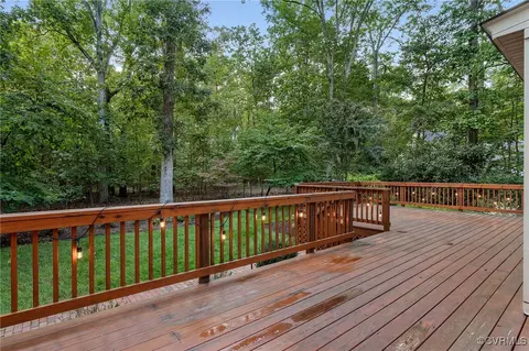 Exterior - 2220 Heathland Dr, Midlothian, VA 23113 photo 5 of 7