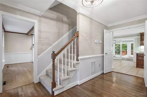 Entry Way - 2220 Heathland Dr, Midlothian, VA 23113 photo 2 of 2