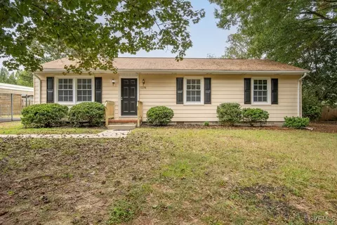 13716 Woods Edge Rd, Colonial Heights, VA 23834