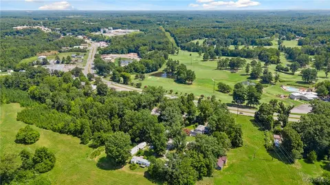View/Area - 5151 Halifax Rd, Halifax, VA 24558 photo 2 of 4