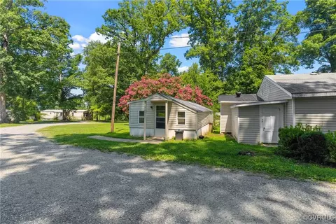 Exterior - 5151 Halifax Rd, Halifax, VA 24558 photo 1 of 4