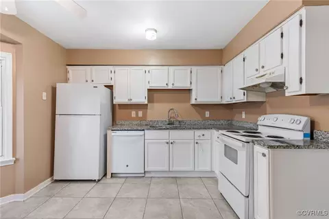 Kitchen - 2631 Iverson Rd, Midlothian, VA 23112 photo 2 of 3