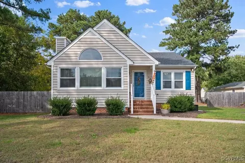 3612 E Chagford Ter, Chester, VA 23831