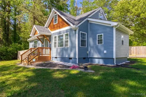 14141 Harrowgate Rd, Chester, VA 23831