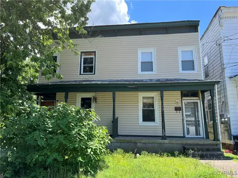 1144 Farmer St, Petersburg, VA 23803