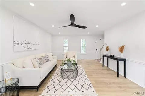Living - 4005 Echo Ridge Pl, Midlothian, VA 23112 photo 2 of 3