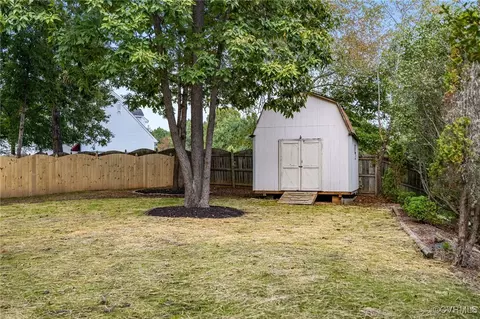 Exterior - 4005 Echo Ridge Pl, Midlothian, VA 23112 photo 9 of 13