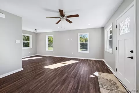 Living - 87 Proffits Rd, Louisa, VA 23093 photo 2 of 4