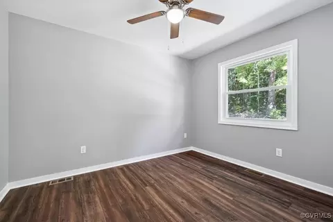 Bedroom - 87 Proffits Rd, Louisa, VA 23093 photo 2 of 2