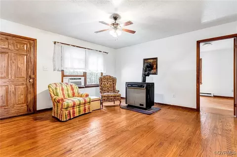 192 Windsor Rd, King William, VA 23086 photo 3