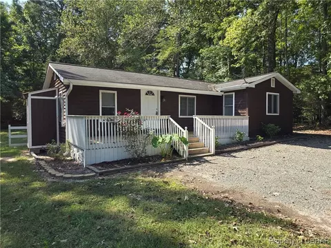 1108 Hallieford Rd, Cobbs Creek, VA 23035