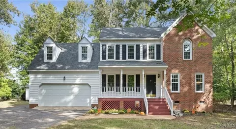 13624 Thornhill Pl, Chester, VA 23836