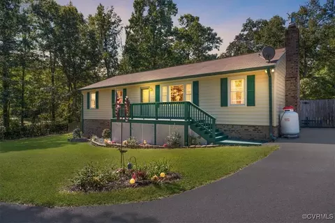 10459 Rockingham Rd, Mechanicsville, VA 23116