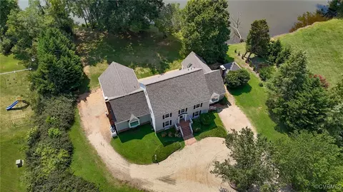 10457 Jordan Pkwy, Hopewell, VA 23860
