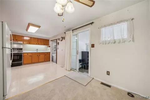 1409 Seward Dr, Hampton, VA 23663 photo 8