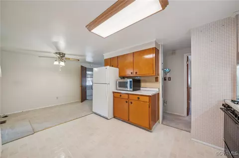 1409 Seward Dr, Hampton, VA 23663 photo 12