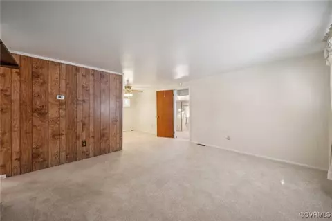1409 Seward Dr, Hampton, VA 23663 photo 3