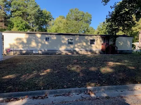2301 Swift Bluff Dr, South Chesterfield, VA 23834