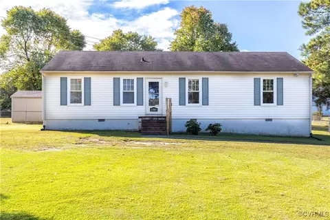 23105 River Rd, Petersburg, VA 23803