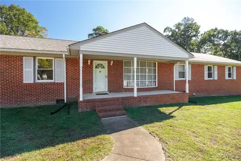 4615 Perdue St, Chester, VA 23831 photo 4