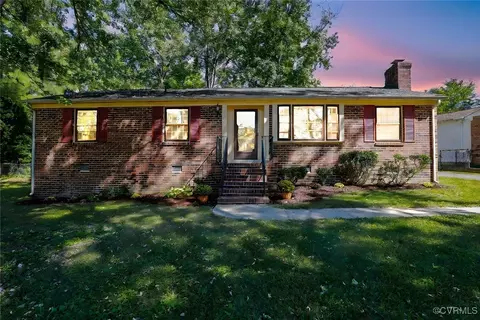 10424 Seacliff Ln, North Chesterfield, VA 23236