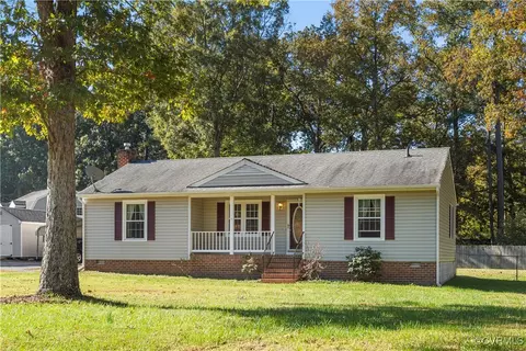 1202 Red Coach Ln, Sandston, VA 23150